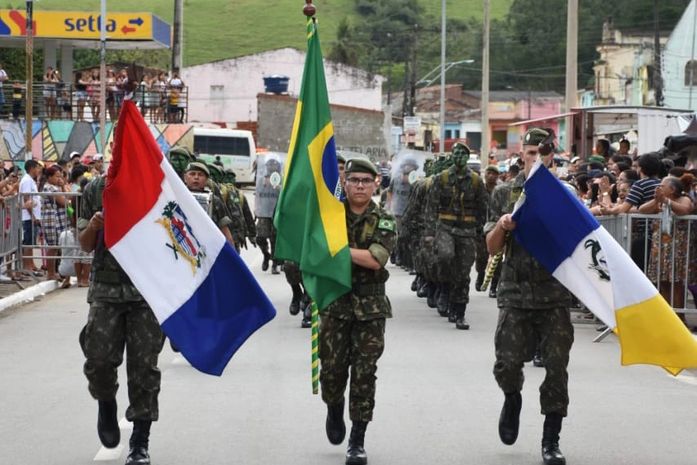 Milhares Vãos as Ruas de São José da Laje Acompanhar o Desfile Cívico de 7 de Setembro