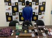 Vídeo: Funcionário de empresa terceirizada é preso entregando um quilo de maconha e 11 celulares a reeducando em presídio