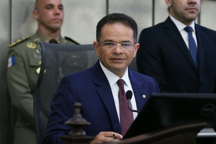Marcelo Victor, presidente reeleito da ALEAL, reforça defesa da Constituição e harmonia entre Poderes
