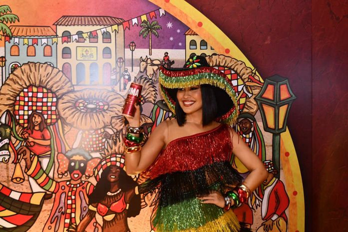 Brahma celebra cultura nacional em encontro memorável entre o bumba-meu-boi e o boi bumbá no São João da Thay