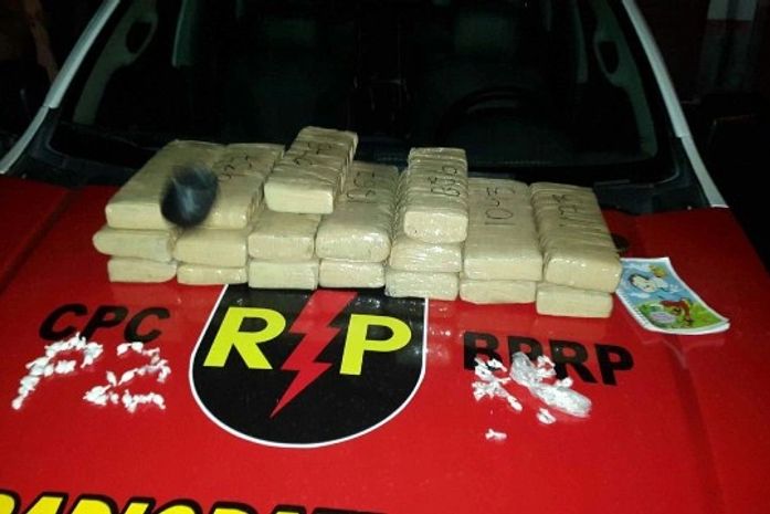 Tabletes foram apreendidos em residência na grota do Rafael