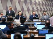 CCJ aprova PEC sobre drogas, que vai a Plenário