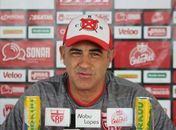 Marcelo Chamusca faz alerta ao CRB: "Posição do América é enganosa"