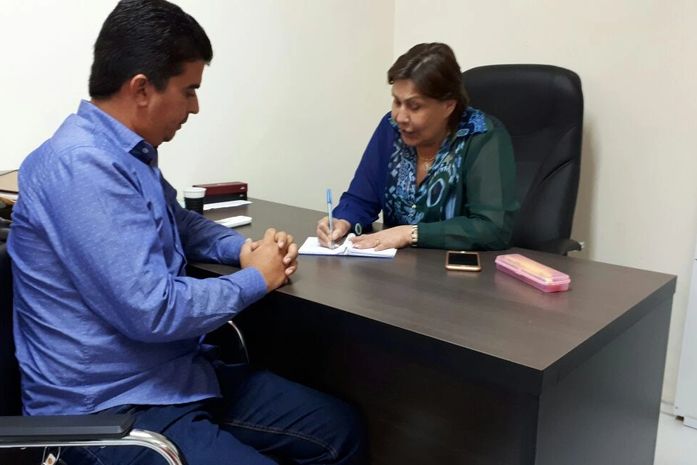 Thiago da Brita ao lado da ex-prefeita Célia Rocha