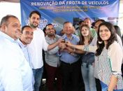 Prefeito Arthur Freitas entrega novos veículos e reforça a frota de Santana do Mundaú