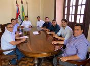 Nova mesa diretora da Câmara de vereadores de Maceió se reúne com prefeito eleito JHC