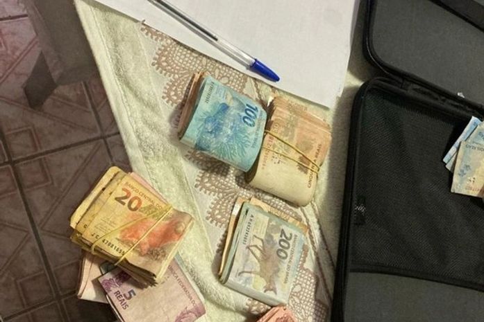 PF investiga destino de minérios extraídos ilegalmente em pedreira clandestina; uma pessoa foi presa