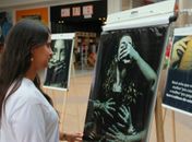 Exposição fotográfica provoca reflexão sobre violência contra a mulher