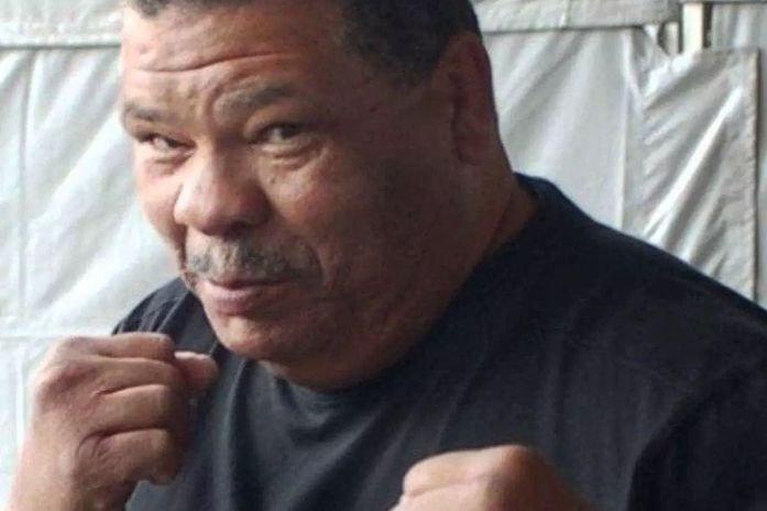 Maguila, estrela do boxe brasileiro, morre aos 66 anos