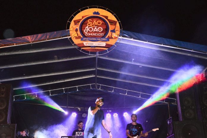 São João nas Comunidades é iniciado e população delmirense prestigia artistas locais