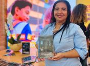 Professora da rede municipal descobre caminho para vencer a depressão com a escrita