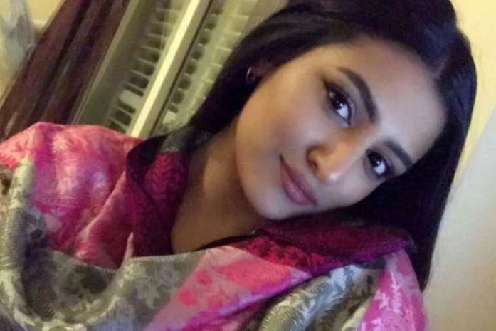 Resham Khan documentou as etapas de sua recuperação no hospital pela internet