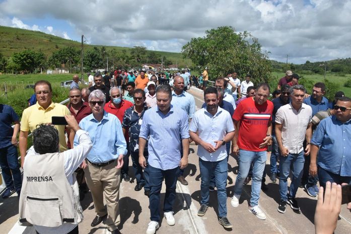 Governador inaugura obras do Minha Cidade Linda em Campestre