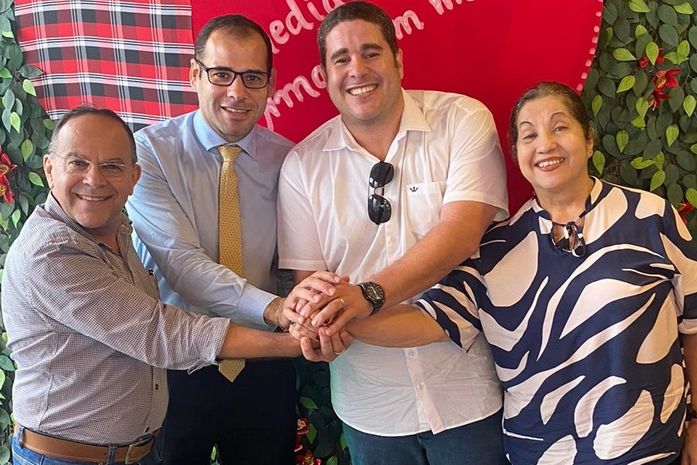 Médica e ex-vereadora Valquíria Brandão e família, decidem pelo apoio a pré-candidatura de Gilvan Barros a deputado federal