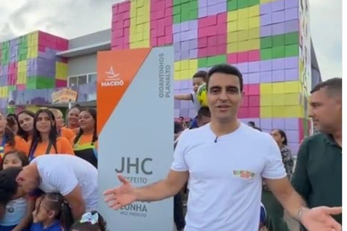 Bastidores: JHC ignora ultimato de Arthur Lira e mantém suspense