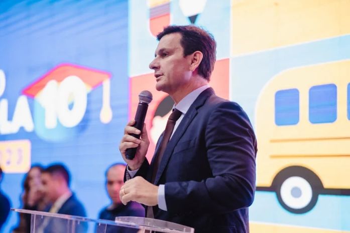 Presidente Marcelo Beltrão participa do Prêmio Escola 10 e destaca papel dos municípios na construção da educação