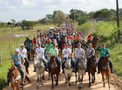 Vaval Wanderley e Robertinho Wanderley realizam a maior cavalgada e pega de boi no mato da história de Cacimbinhas