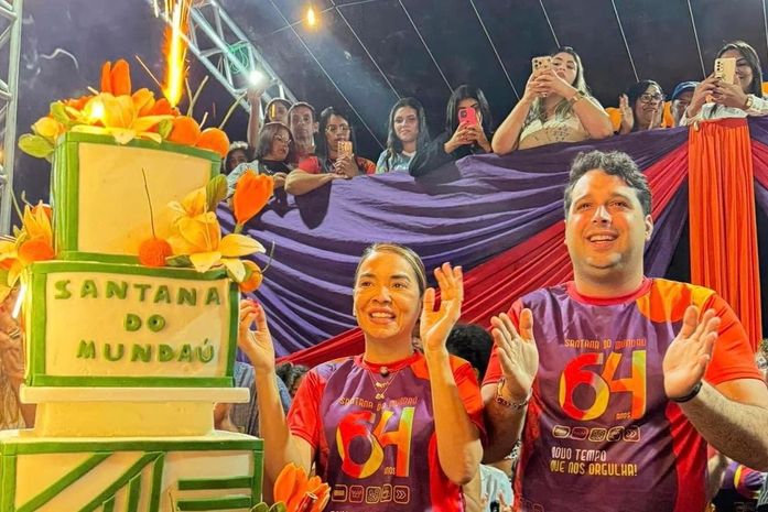 Com grande desfile cívico, Santana do Mundaú encerra programação dos 64 anos de emancipação política