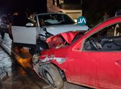 Carros colidem durante ultrapassagem e quatro pessoas ficam feridas em Arapiraca