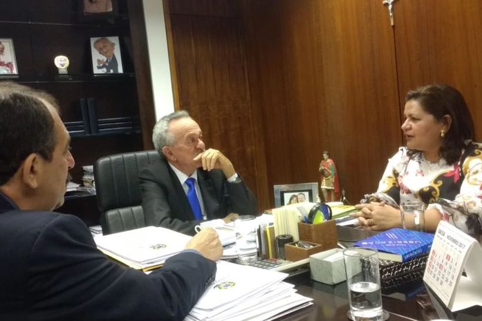 Em Brasília, presidente do STPLAL pede apoio a PEC 59