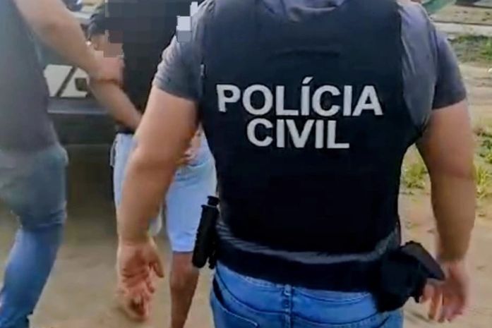 Alvo de dois mandados é preso após tentar fugir durante operação em Maceió