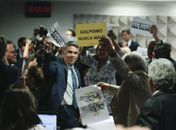 Fazendo História em Defesa da Democracia