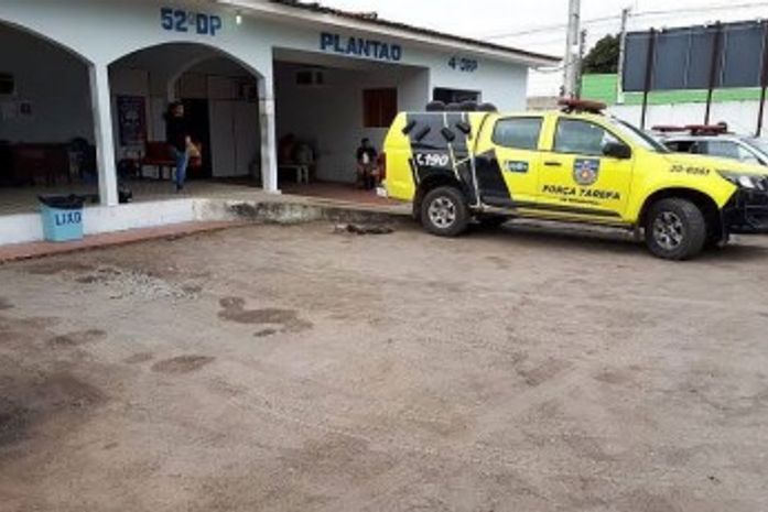 Homem com sinais de embriaguez é preso após atropelar um PM em Arapiraca
