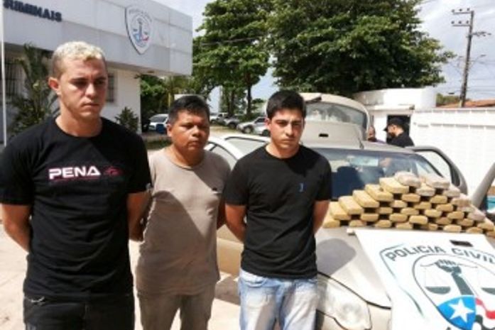 Presos transportavam 35 kg de crack