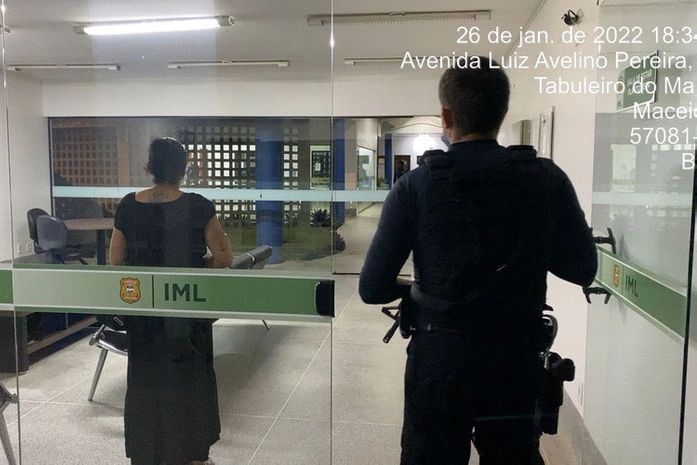 A técnica em enfermagem foi submetida a exame de corpo de delito no IML de Maceió
