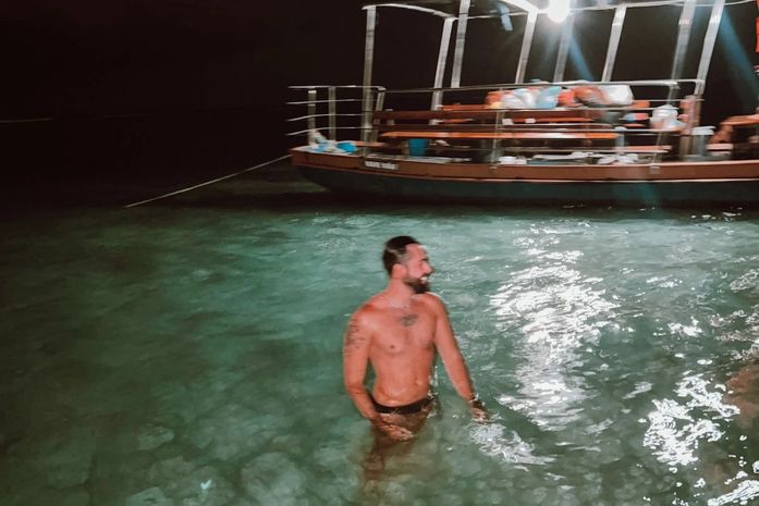 Influenciador alagoano Piter Costa incentiva turismo noturno em Maceió