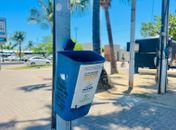 Papeleiras instaladas na orla são alvos de vandalismo e geram prejuízo de R$ 14 mil