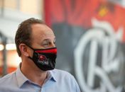 Rogério Ceni chega ao Flamengo com aval de Zico e diz querer 'ganhar tudo'