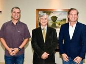 Marx Beltrão visita Klever Loureiro e destaca investimentos em apoio à agricultura