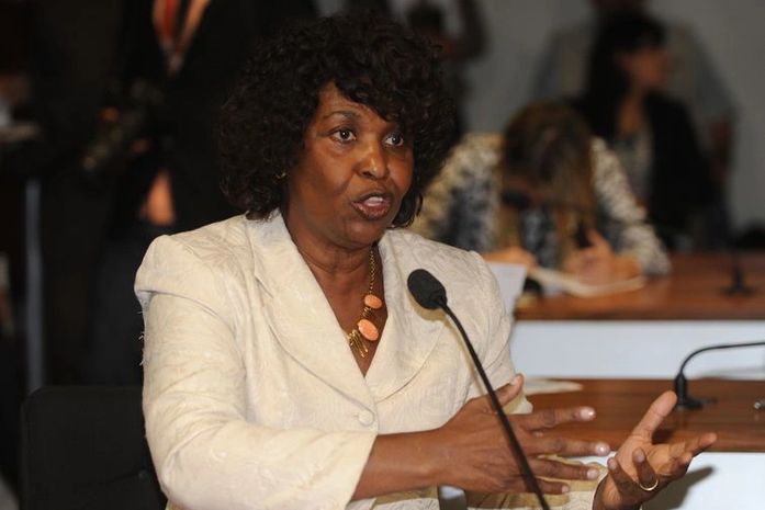 Entre os 513 deputados da Câmara, Benedita da Silva é uma das três parlamentares mulher e negra