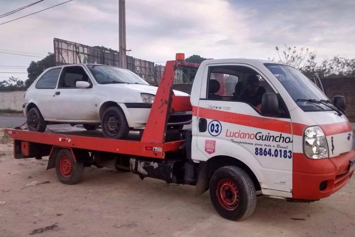 Operação do BPtran apreende cinco veículos