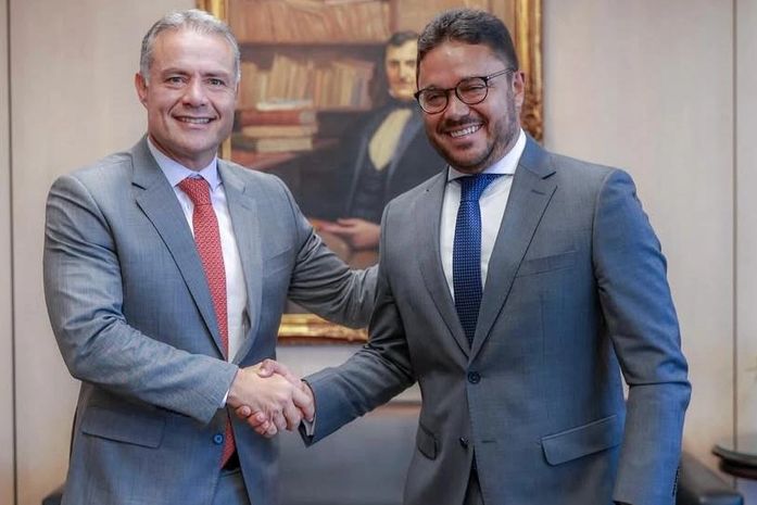 Em Brasília, ministro promete ao prefeito de Maribondo reconstruir Pronto Atendimento Médico