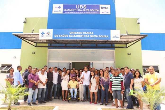 Prefeito Arthur Freitas entrega novo veículo e UBS para fortalecer Saúde de Santana do Mundaú