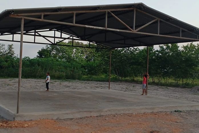 ‘Não poderia deixar de compartilhar com você. Arísia Barros, essa notícia : o Quilombo Birrus vai ter uma Casa de Farinha, novinha em folha.’- disse a quilombola