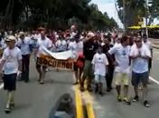 Moradores do Pinheiro realizam ato na orla