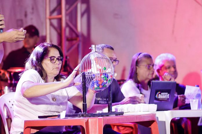 Tia Júlia prestigia evento em benefício da Paróquia Nossa Senhora Divina Pastora