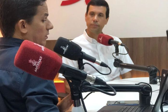 Em entrevista à Rede Antena 7, Hugo Wanderley reafirma papel da AMA e compromisso com os municípios