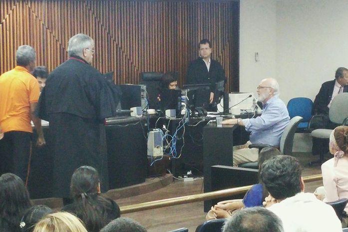 Antônio Maciel depóes no Fórum de Maceió