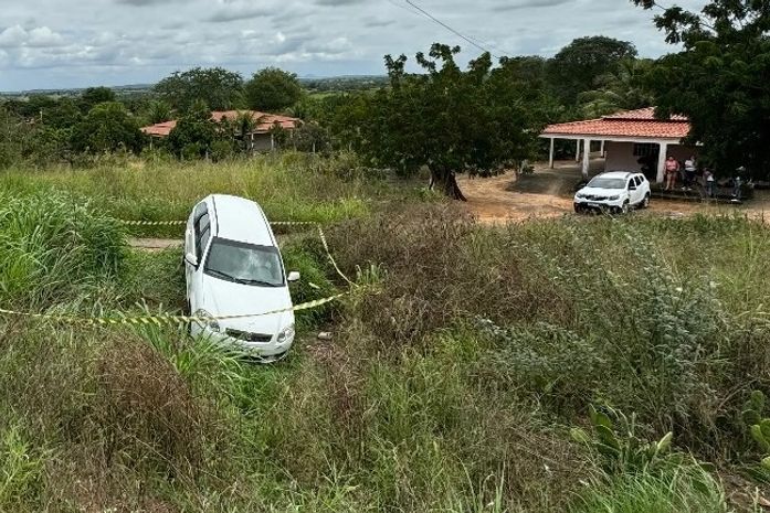 Homem é executado a tiros dentro de veÃculo de Conselho Tutelar, na AL-145; vÃtima possuÃa "extensa ficha criminal", diz PM
