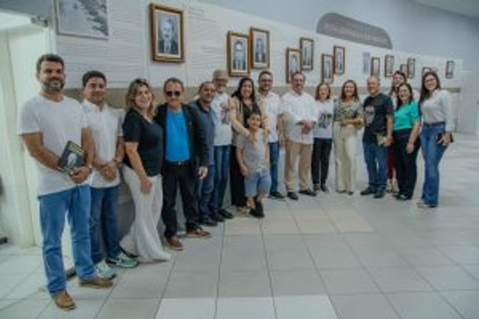 Prefeito Luciano recebe neta do emancipador e traça com grupo de voluntários novas ações do centenário de Arapiraca