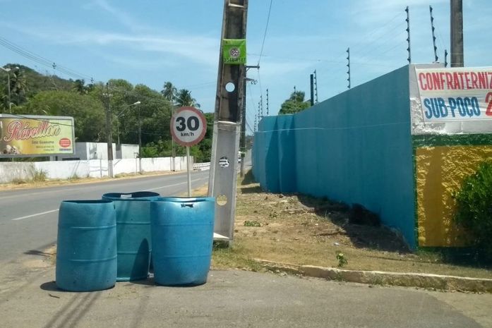 Clubes são notificados por coleta irregular de lixo