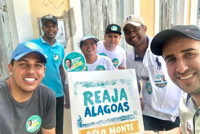 No Sertão, voluntários defendem voto ficha limpa para Rodrigo