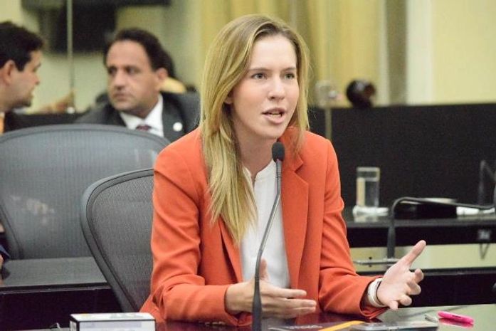 Deputada Cibele Moura