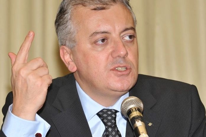 Bendine; desculpas pela corrupção