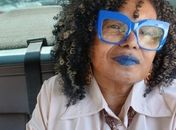 - Senhor,  tem certeza que vai ficar me seguindo o tempo todo?!