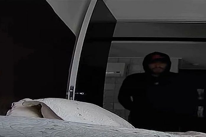 Polícia pede prisão preventiva de DJ que invadiu apartamento na Ponta Verde